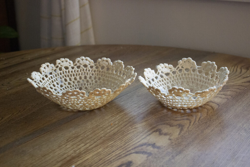 Doily Crafts: DIY Doily Bowls
